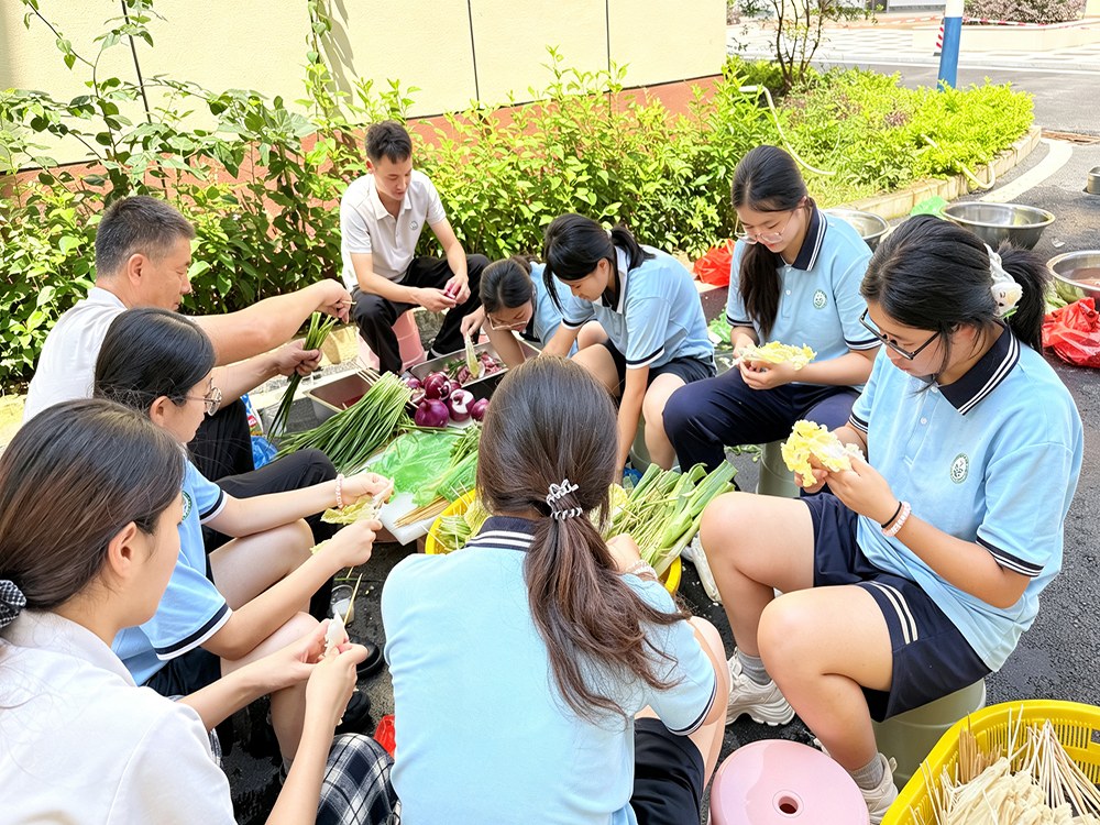 肇庆叛逆孩子训练机构怎么联系?本地寄宿培育机构盘点